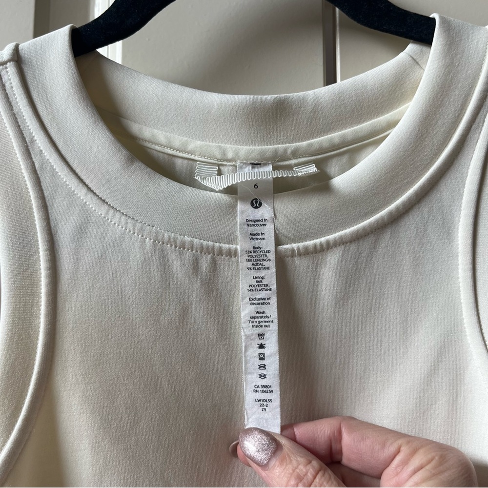 lululemon Softstreme Back In Action Dress color White size 6 - Picture 13 of 15